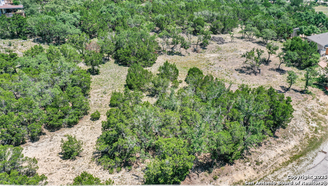 355 & 375 Nighthawk Ct Property Photo 11
