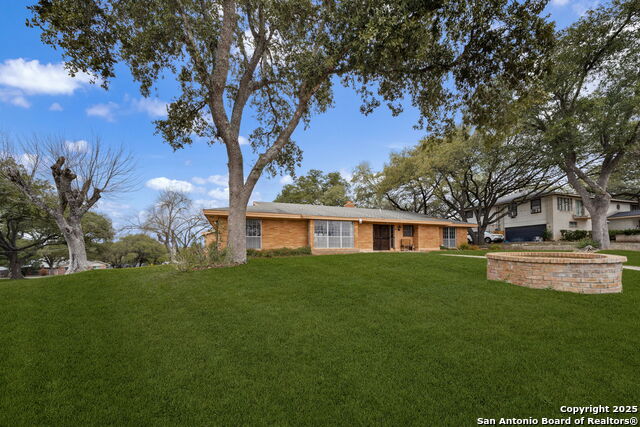 4223 Willowbrook Property Photo 2