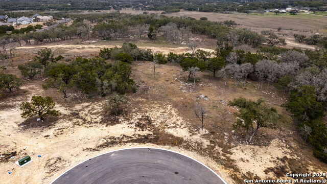 688 Travis Forest Property Photo 2
