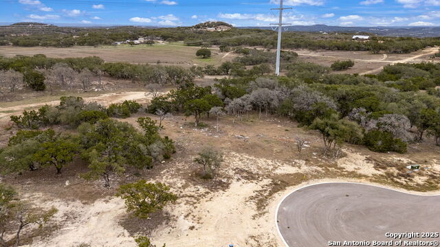 688 Travis Forest Property Photo 3