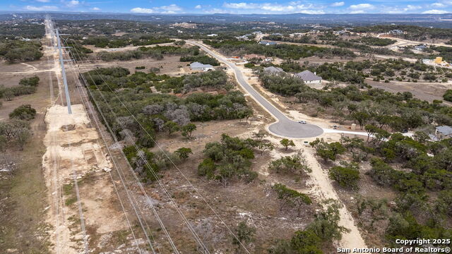 688 Travis Forest Property Photo 6
