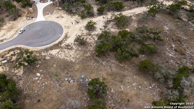 688 Travis Forest Property Photo 8