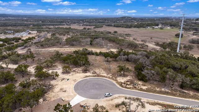 688 Travis Forest Property Photo 13