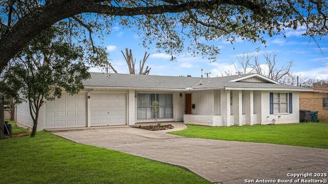 2119 FLAMINGO DR Property Photo 1