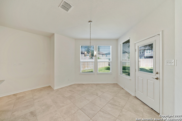 22422 Peonia Park Property Photo 7