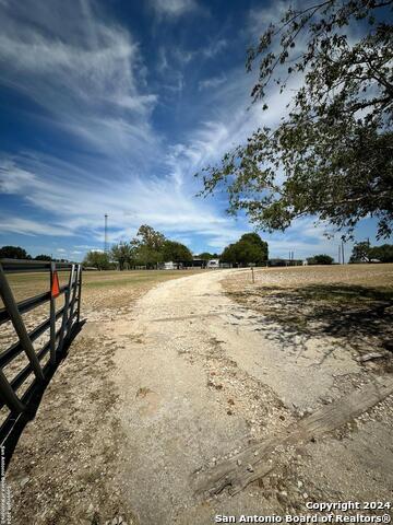 5703 Loop 1604 Property Photo 1