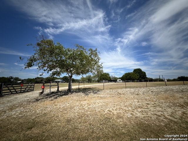 5703 Loop 1604 Property Photo 5
