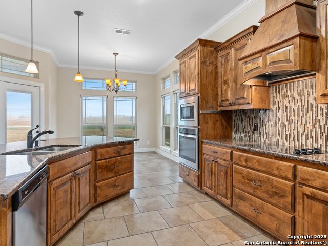 822 Chambord Drive Property Photo 12