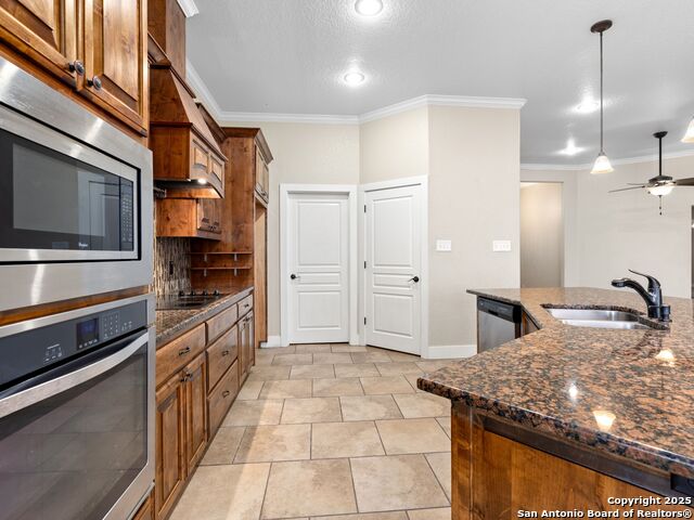 822 Chambord Drive Property Photo 13