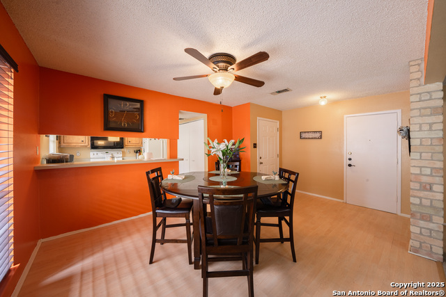 5215 Vinecrest Cir Property Photo 5