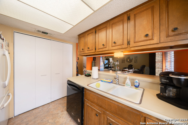 5215 Vinecrest Cir Property Photo 13