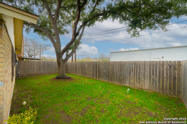 5215 Vinecrest Cir Property Photo 23