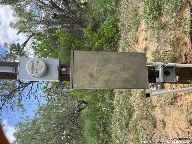 946 County Road 2863 Property Photo 6