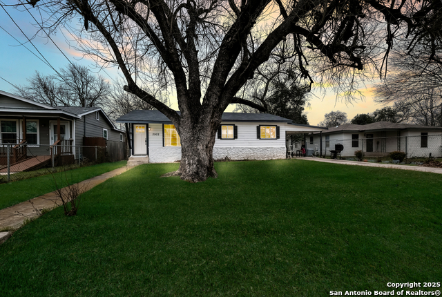 2902 Christian Dr Property Photo