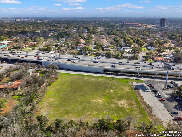 1919 Nw Loop 410 Property Photo 1