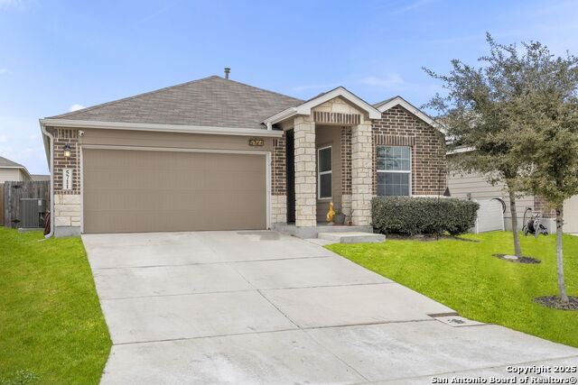 5711 Cicada Circle Property Photo 1