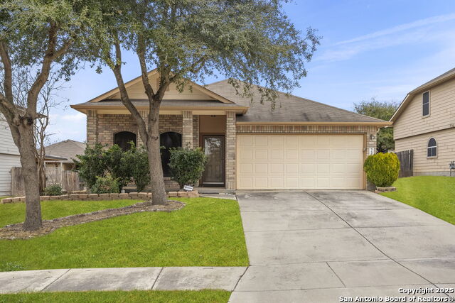 725 fountain gate Property Photo 1