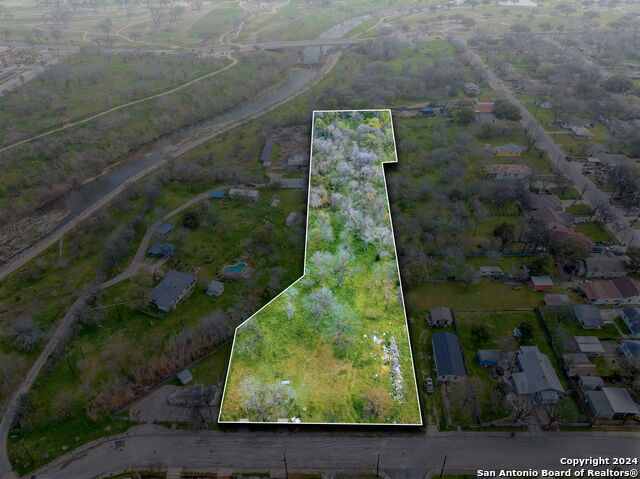 4526 Sierra St Property Photo 2