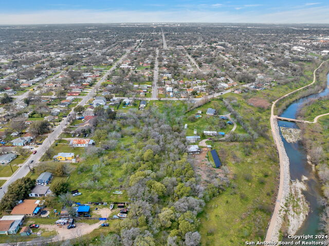 4526 Sierra St Property Photo 6