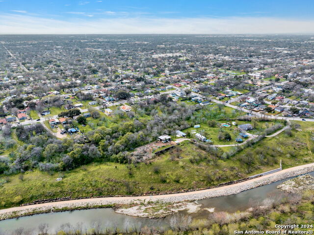 4526 Sierra St Property Photo 7