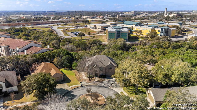 1718 Sandringham Property Photo 3