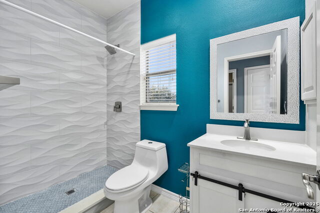 1718 Sandringham Property Photo 21