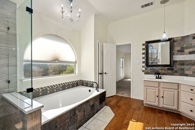 1718 Sandringham Property Photo 29