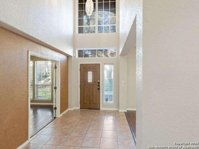 21039 La Pena Property Photo 1