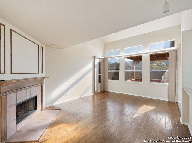 21039 La Pena Property Photo 5