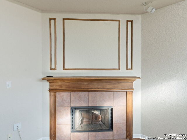 21039 La Pena Property Photo 7