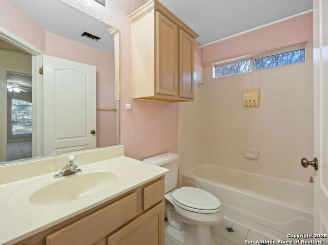 21039 La Pena Property Photo 24