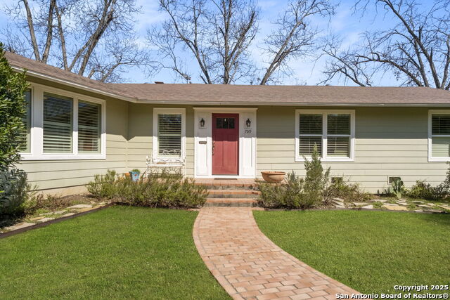 709 CANTERBURY HILL Property Photo 1