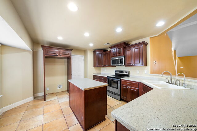 2614 Johnson Grass Property Photo 11