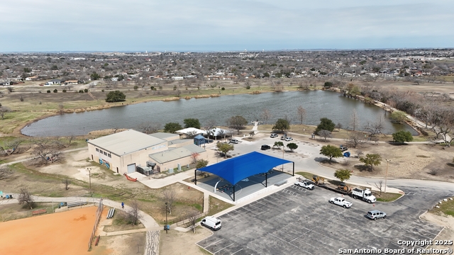 5155 S Sagamore Property Photo 3