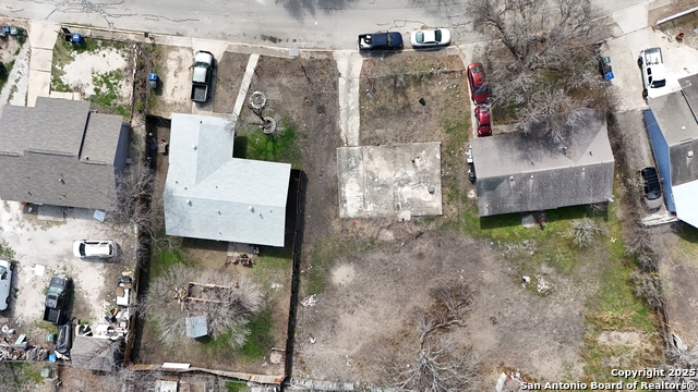 5155 S Sagamore Property Photo 8
