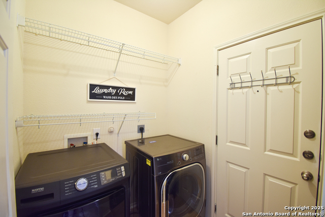 111 Mirror Lk Property Photo 21
