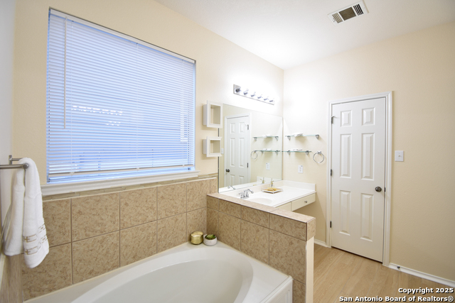 111 Mirror Lk Property Photo 27