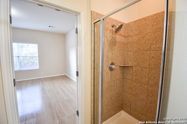 111 Mirror Lk Property Photo 28