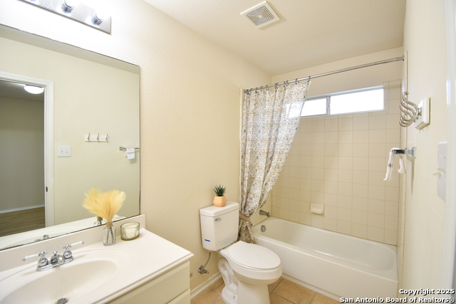 111 Mirror Lk Property Photo 42