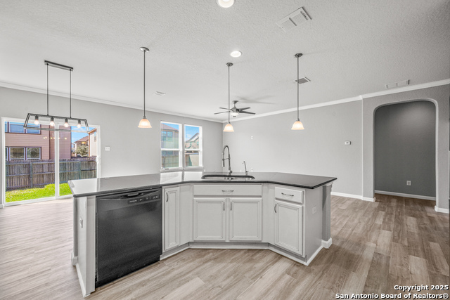 7571 Copper Mdw Property Photo 9