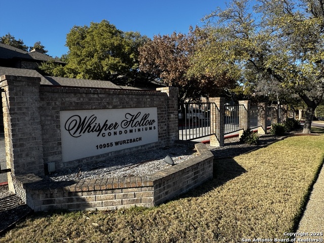 10955 Wurzbach Property Photo