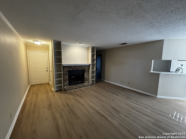 10955 Wurzbach Property Photo 4
