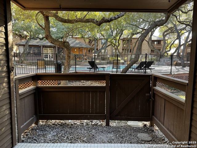 10955 Wurzbach Property Photo 15