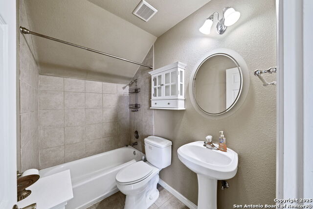 1149 & 1153 Country View Dr Property Photo 33