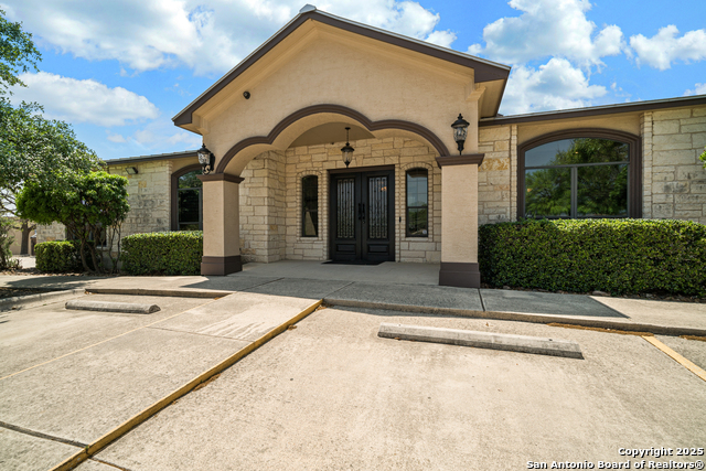 12703 Spectrum Dr Property Photo 3
