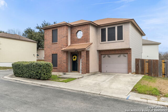 8910 Kenton Briar Property Photo 1