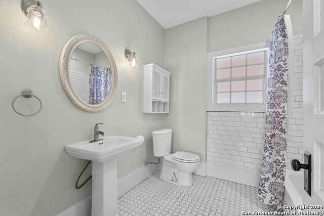 214 Loretta Place Property Photo 11