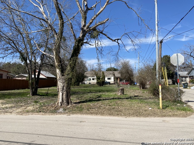 402 W Ireland Property Photo 3