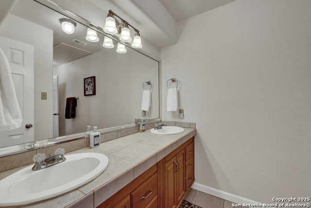 1438 Sleepy Hollow Property Photo 17