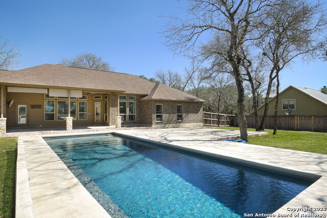 561 Jacobs Ln Property Photo 1